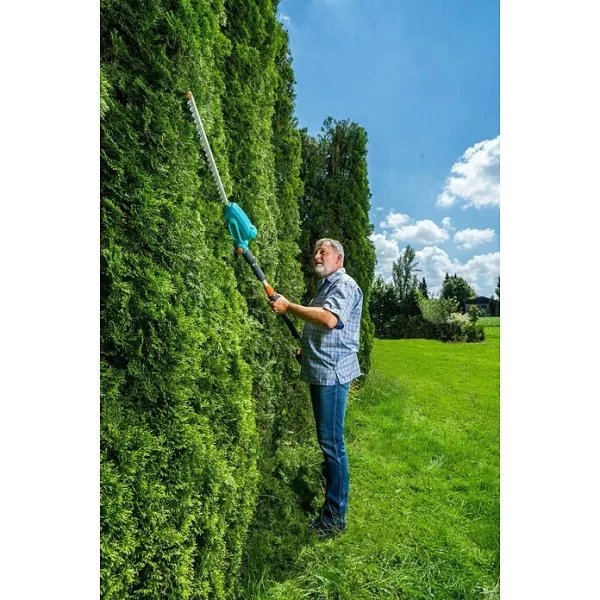 BAUHAUS Gardena Teleskop-Heckenschere THS 42/18V P4A 18 V 5
