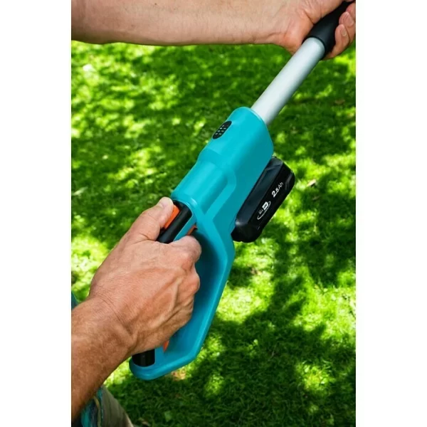 BAUHAUS Gardena Teleskop-Heckenschere THS 42/18V P4A 18 V 6