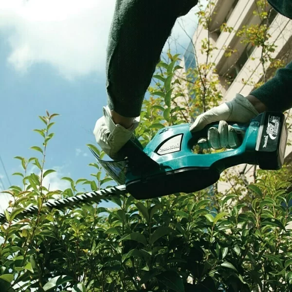 BAUHAUS Makita Akku-Heckenschere DUH523Z 18 V, Li-Ionen, Ohne Akku, Schnittlänge: 52 Cm 3