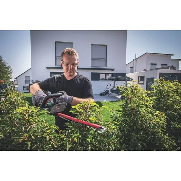 BAUHAUS Metabo Akku-Heckenschere HS 18 LTX 55  18 V, 2 Ah, 2 Akkus, Messerlänge: 55 Cm 7