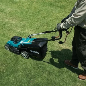 BAUHAUS Makita Elektro-Rasenmäher ELM3320 1.200 W, Schnittbreite: 33 Cm 9