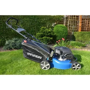 BAUHAUS Hyundai Benzin-Rasenmäher LM4602G 139 Cm³, Schnittbreite: 46 Cm 16